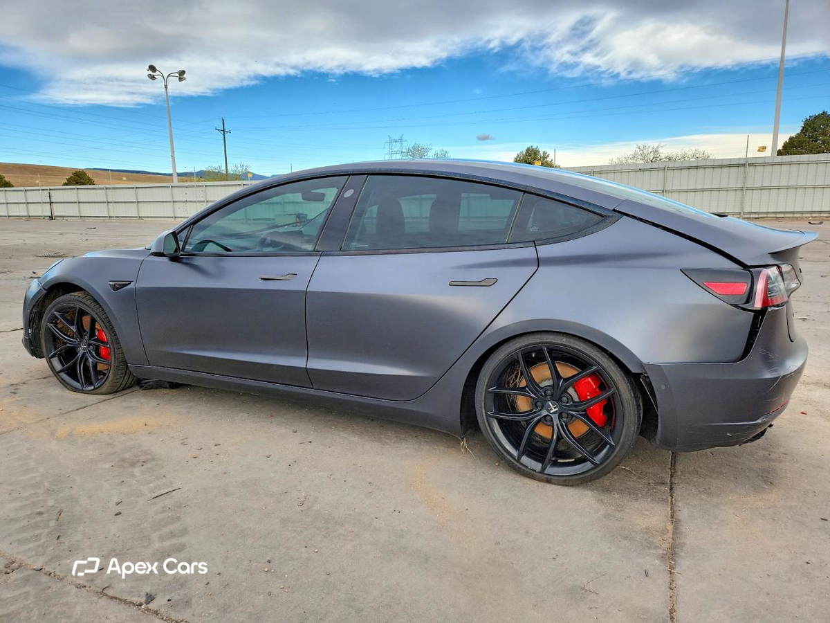 Tesla Model 3 2021