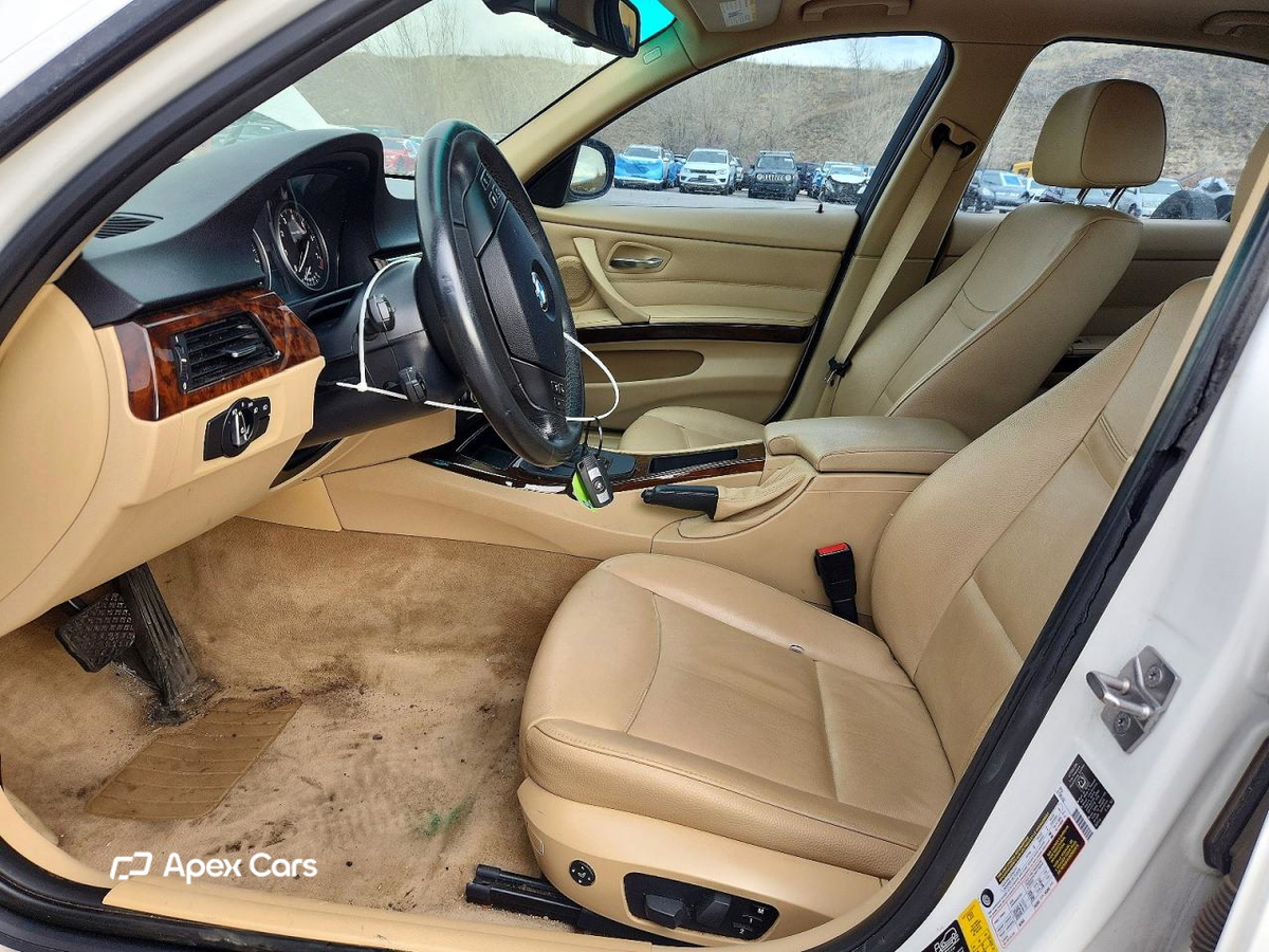 BMW Series 3 2011