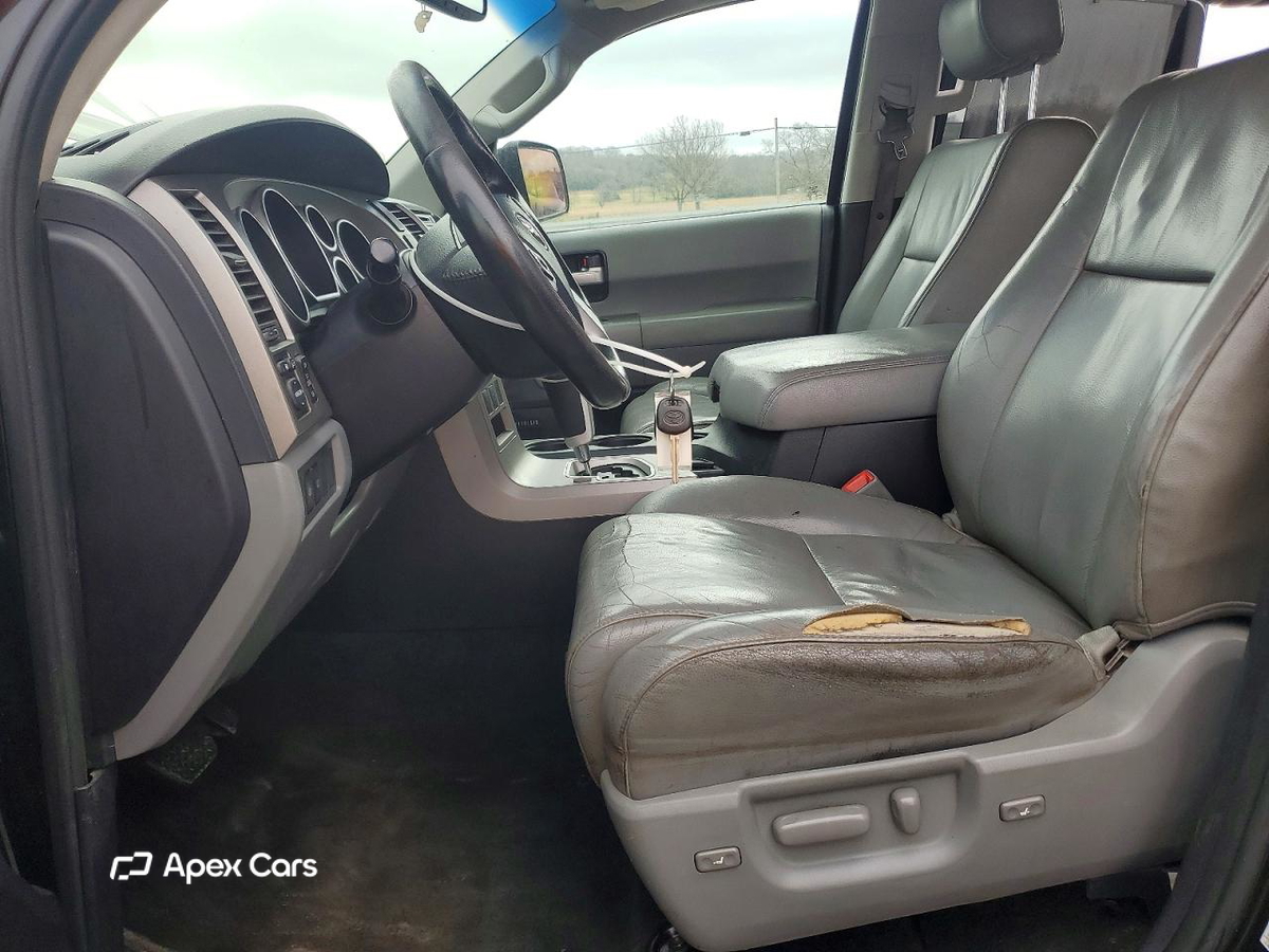 Toyota Sequoia 2015