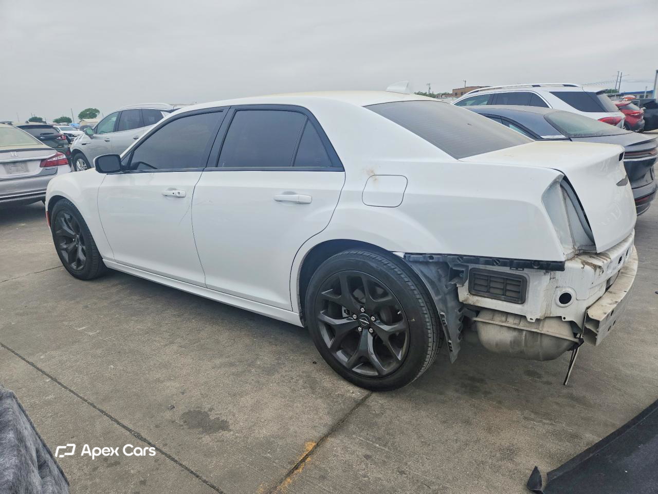 Chrysler 300 2022