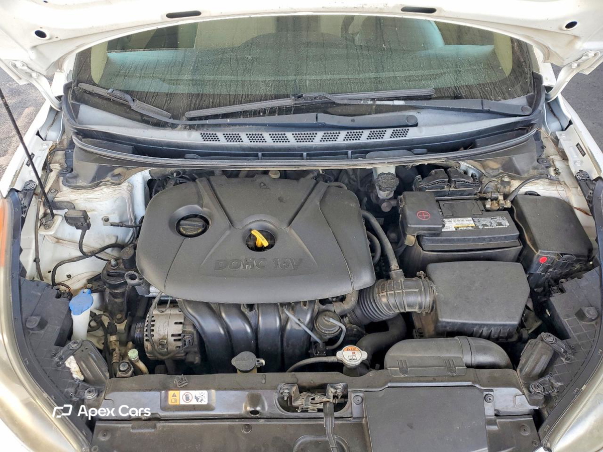 Hyundai Elantra 2013