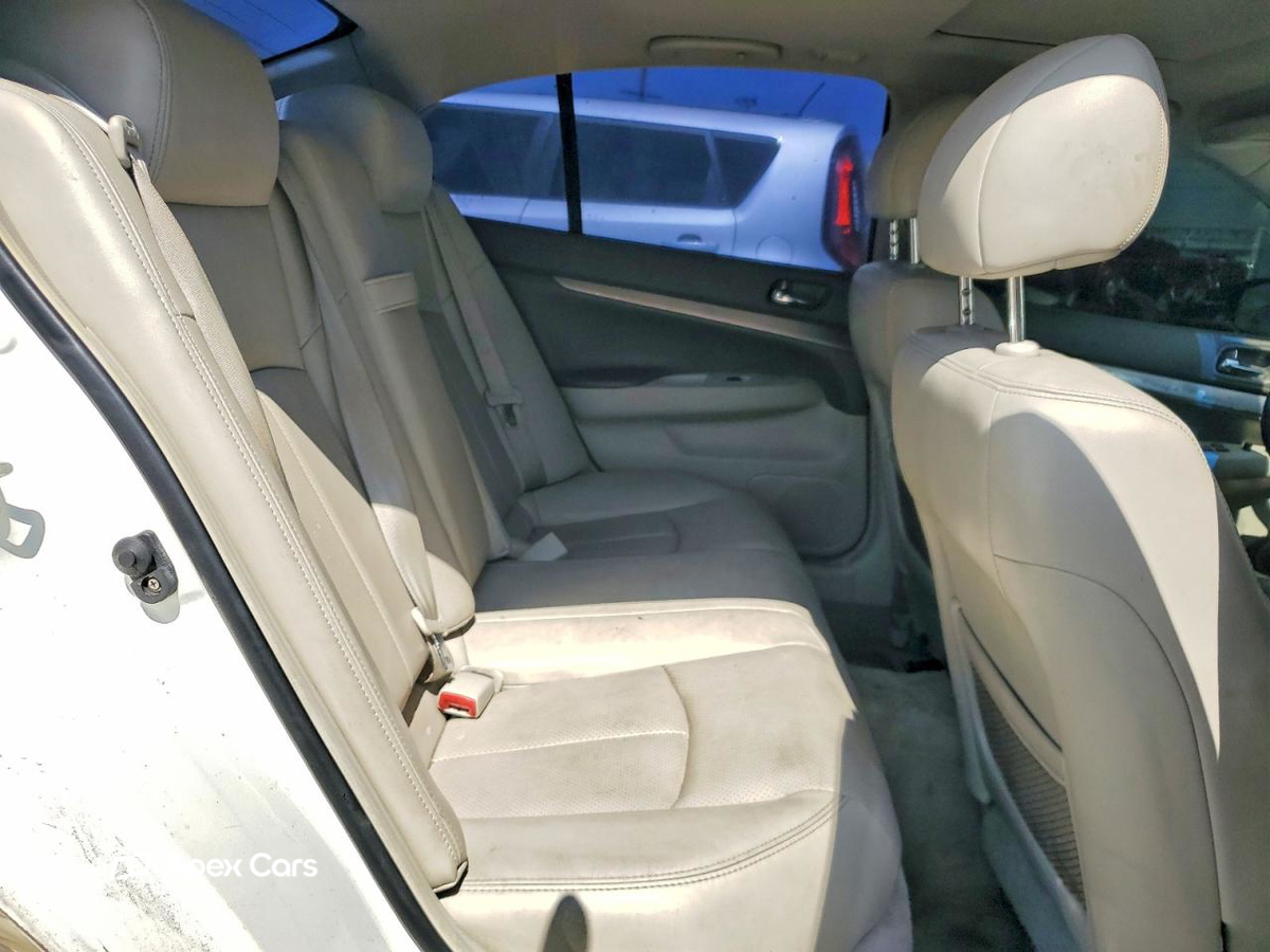 Infiniti G 2013