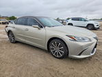 Lexus ES 2019