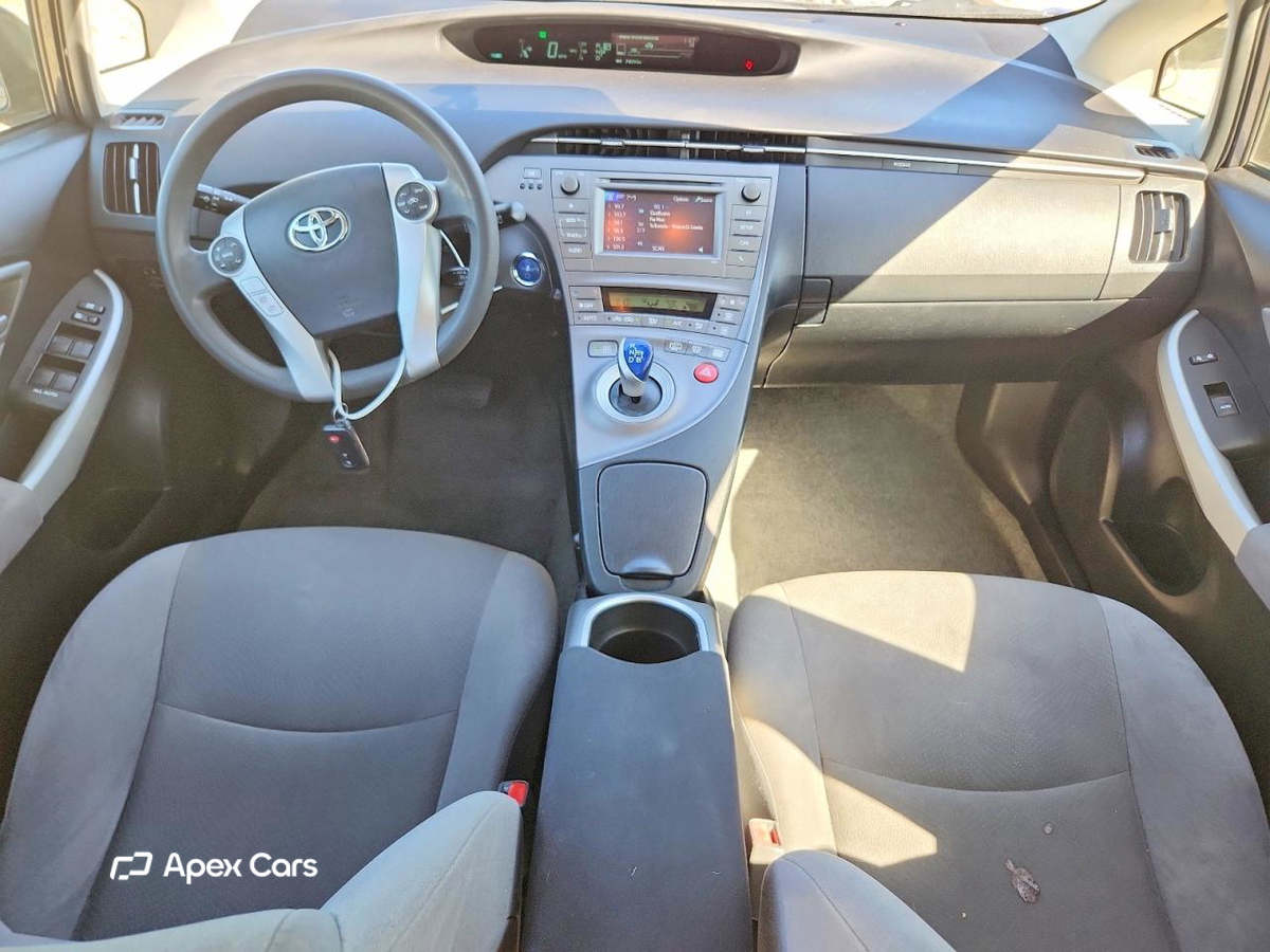 Toyota Prius 2015