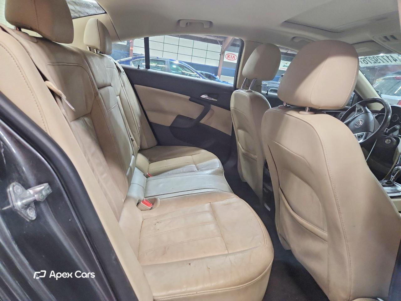 Buick Regal 2011