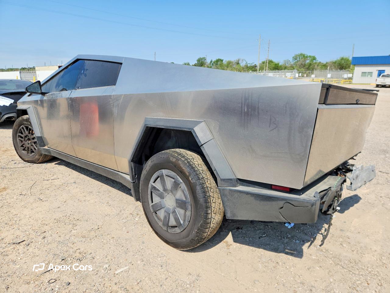 Tesla Cybertruck 2025