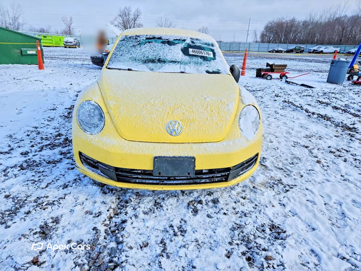 Volkswagen Beetle 2015