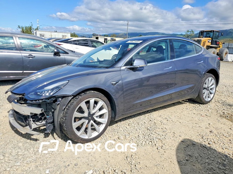 Tesla Model 3 2020 - Image 1 of 15