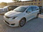 Chrysler Pacifica 2017