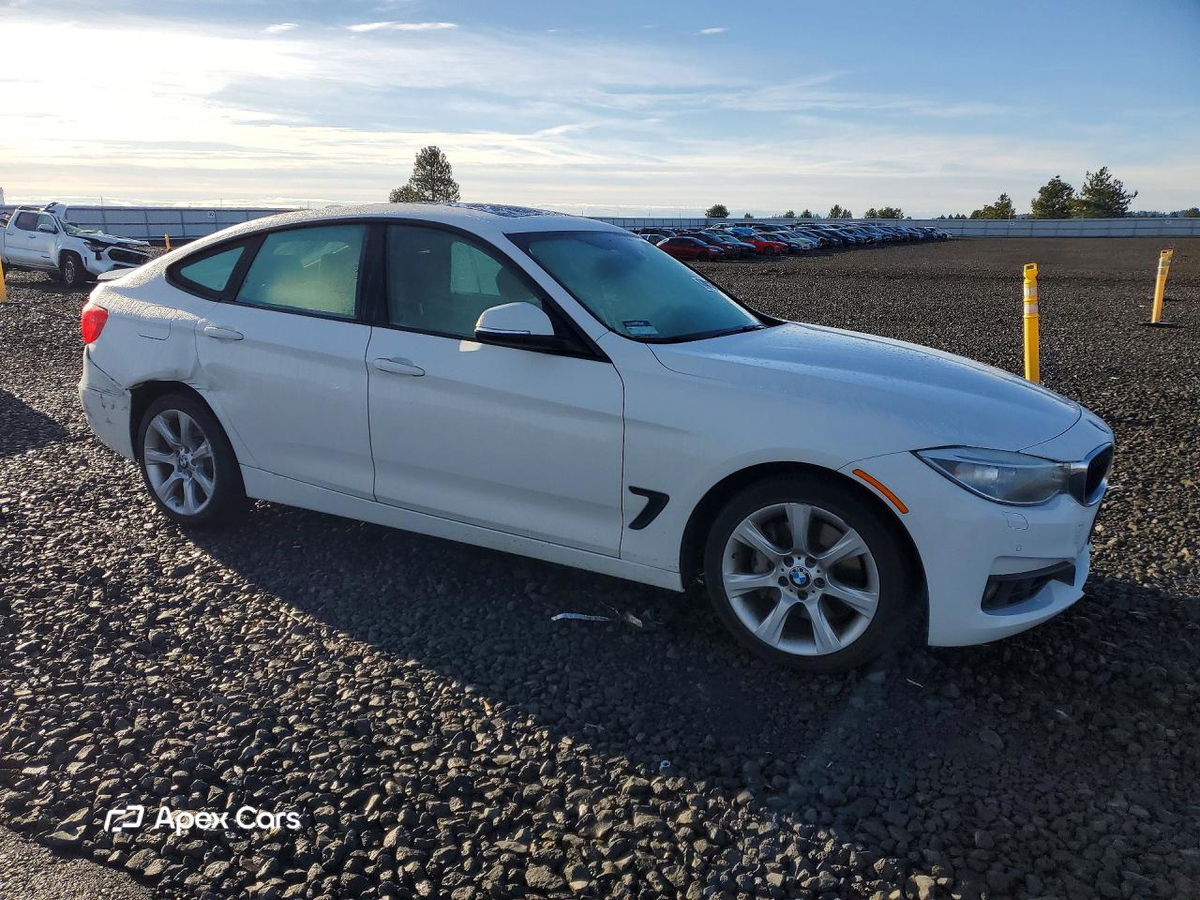 BMW Series 3 2015