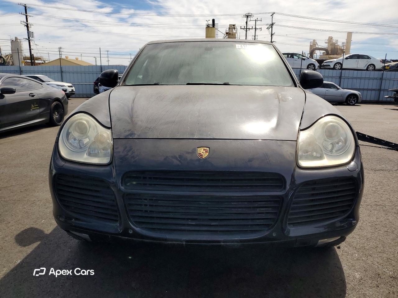 Porsche Cayenne 2004