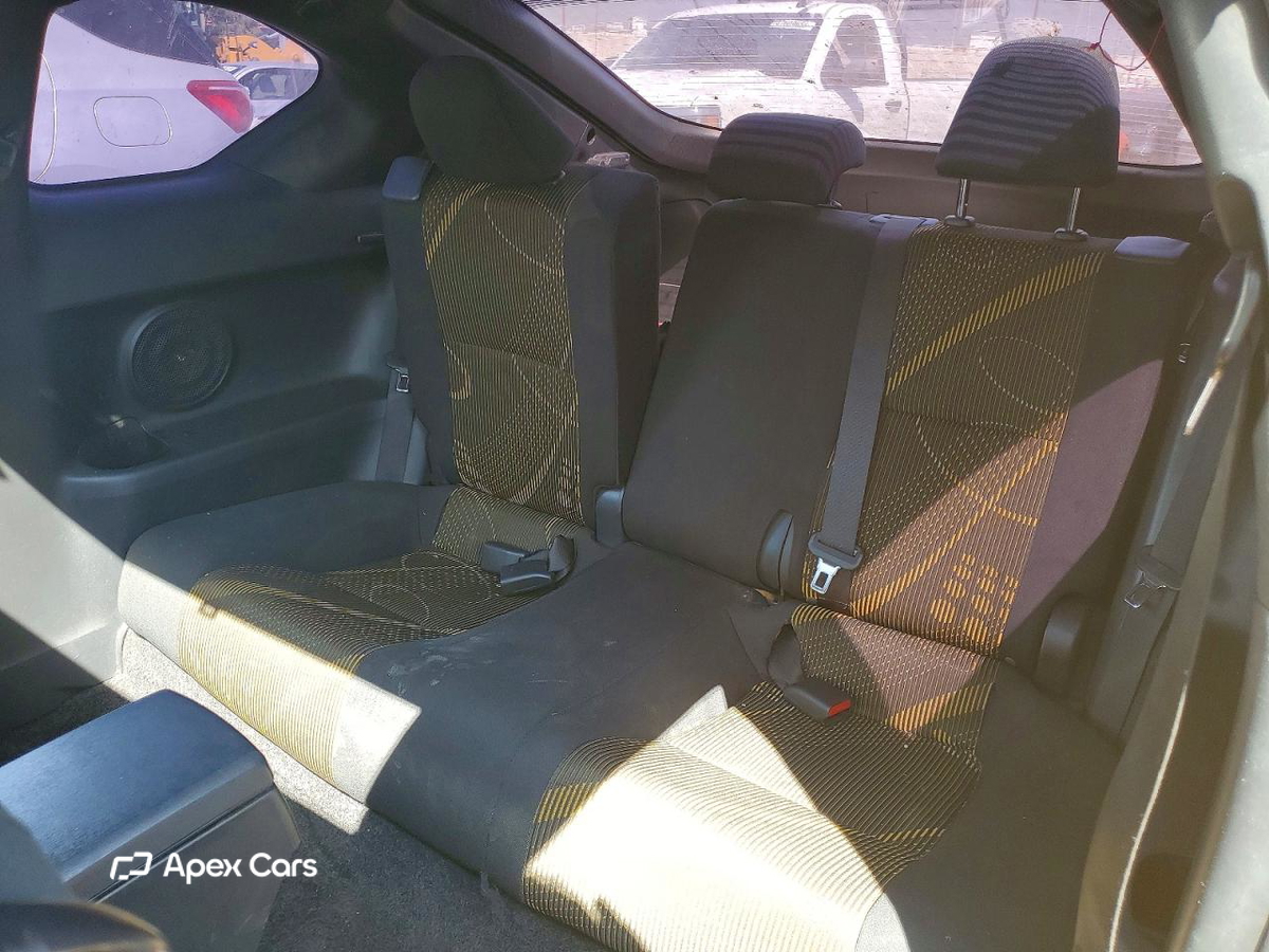 Scion tC 2012