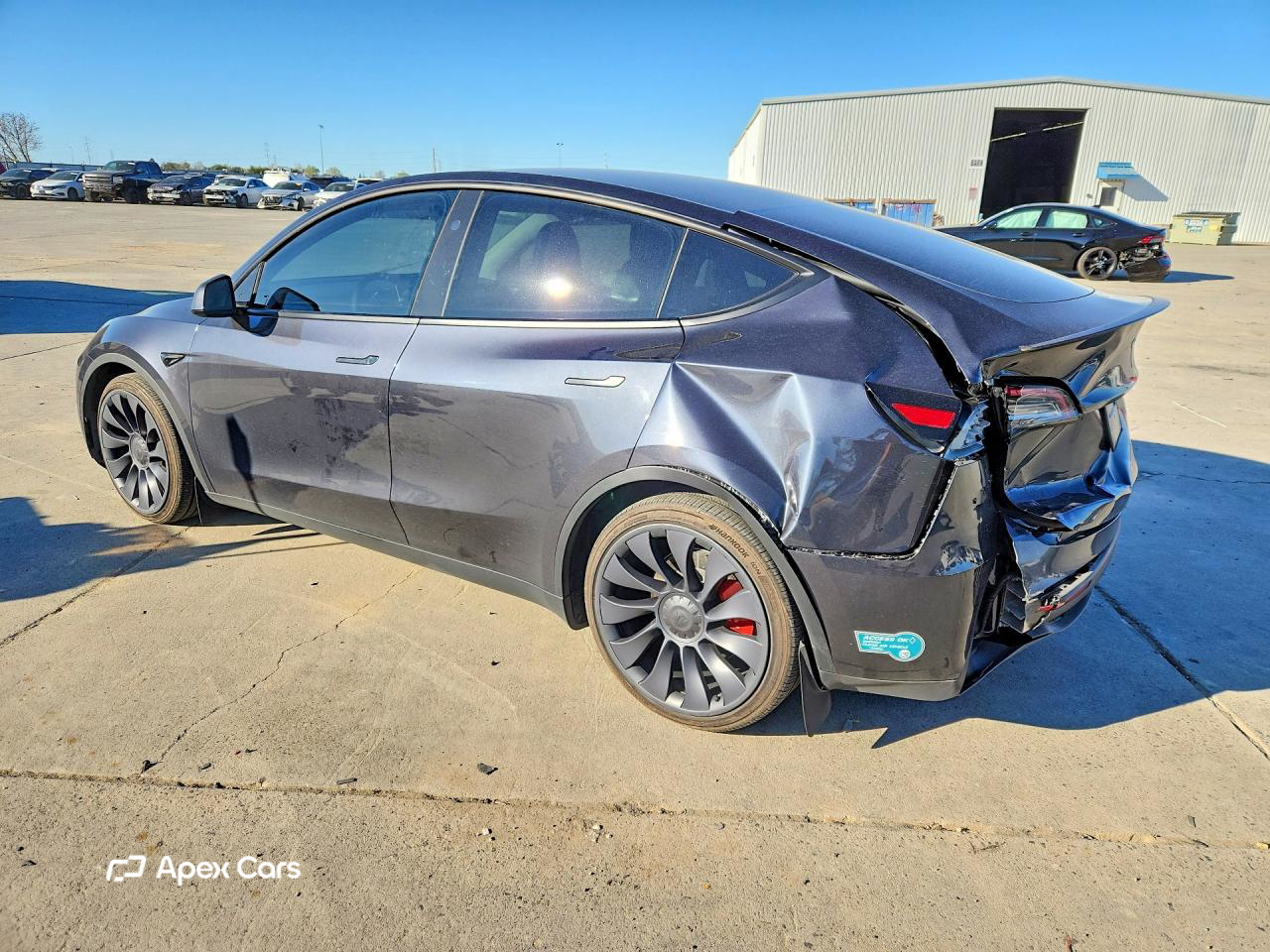 Tesla Model Y 2024