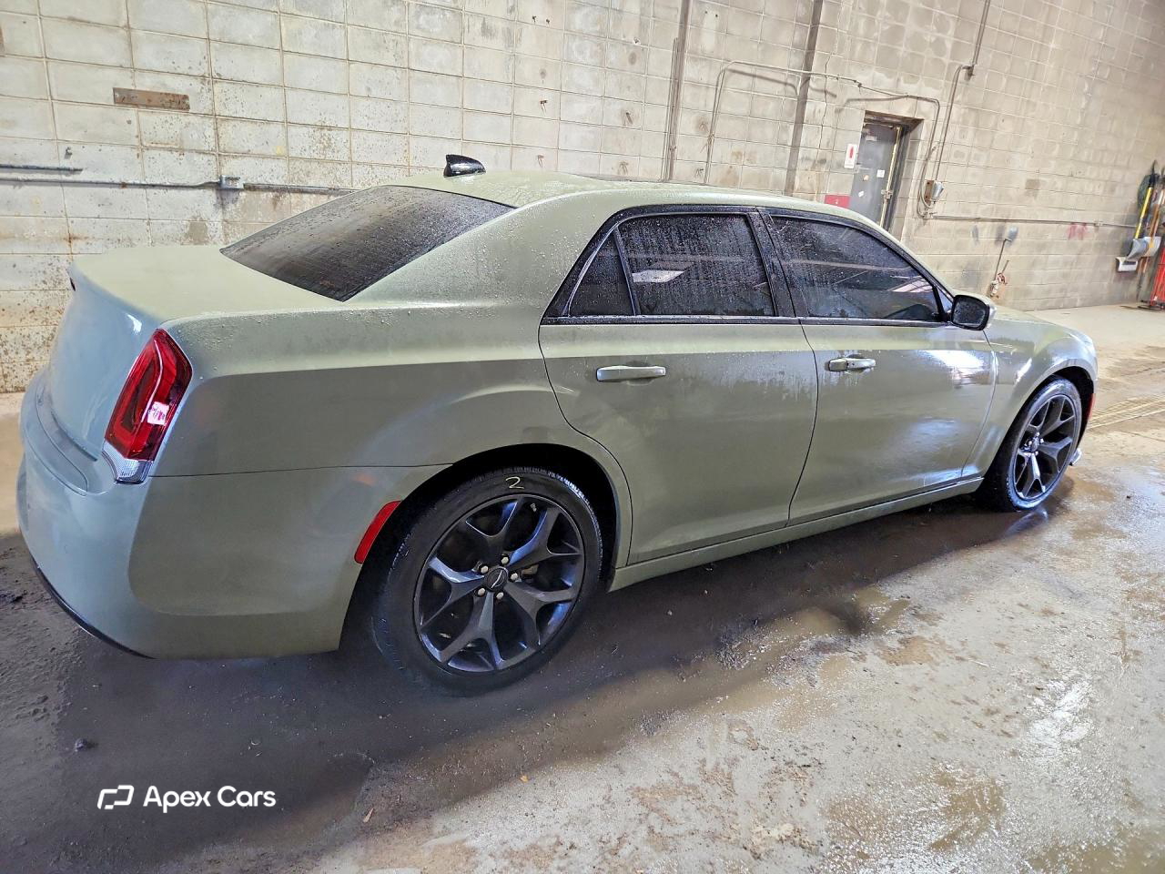Chrysler 300 2022