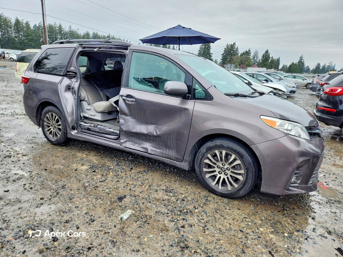 Toyota Sienna 2018