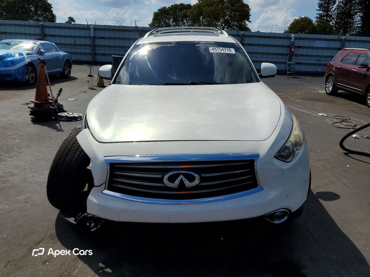 Infiniti QX70 2014