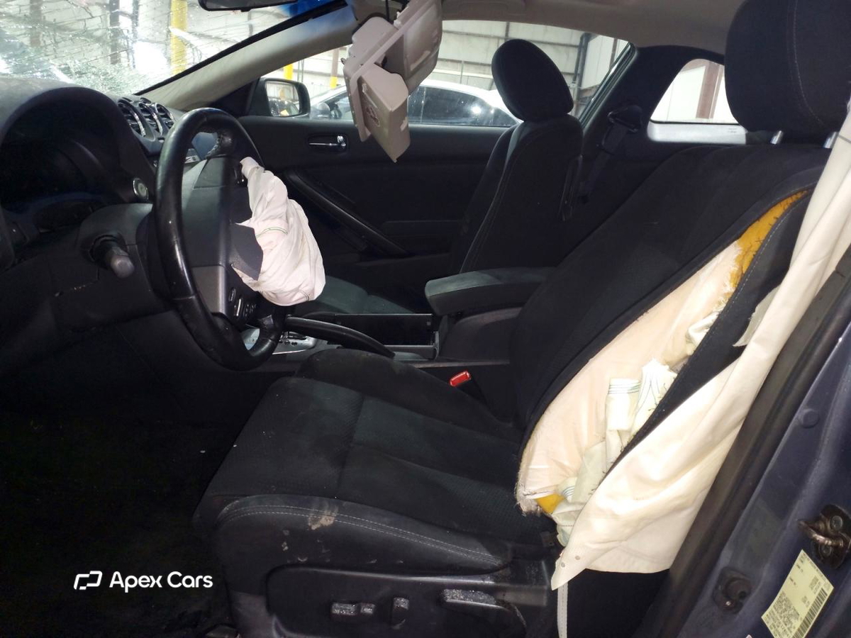 Nissan Altima 2010