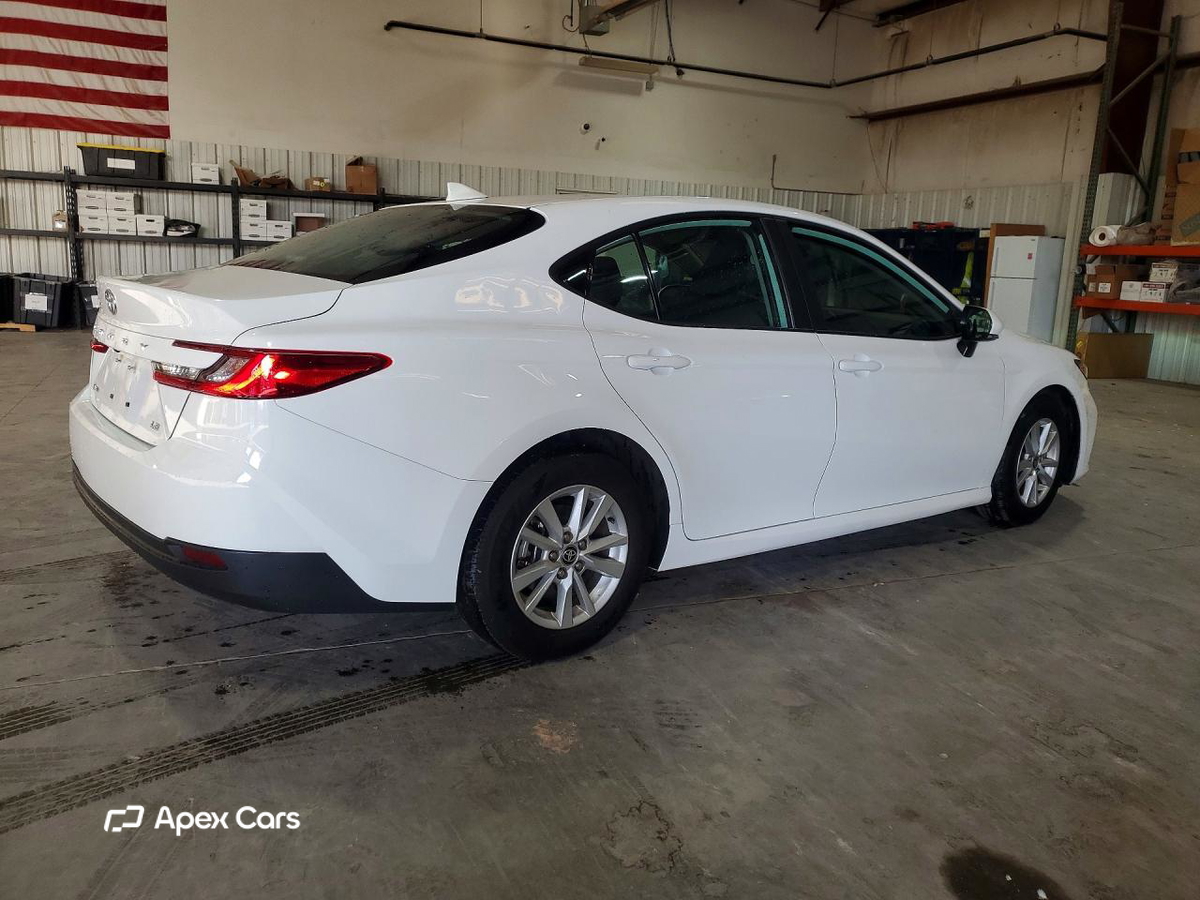 Toyota Camry 2025
