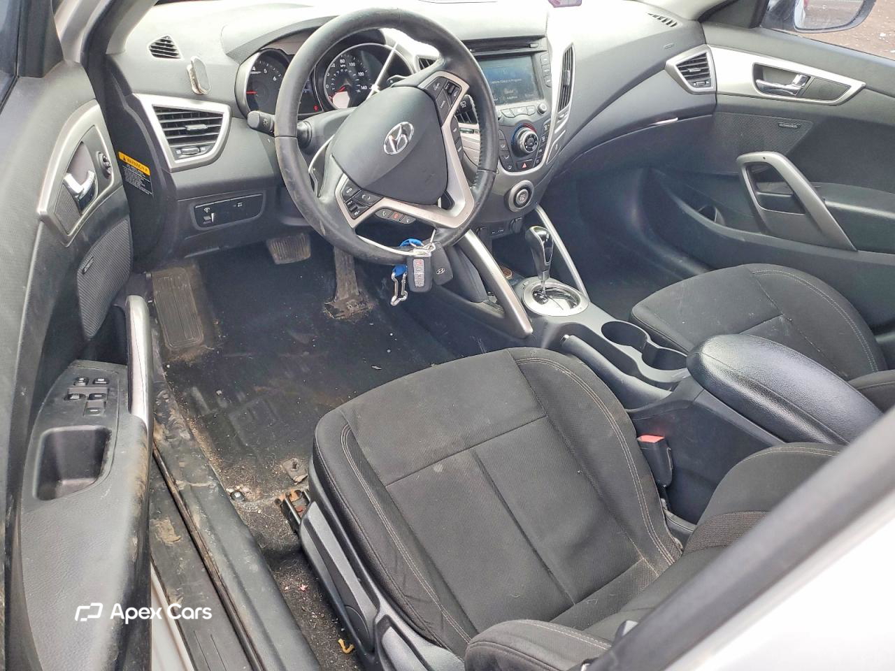 Hyundai Veloster 2013
