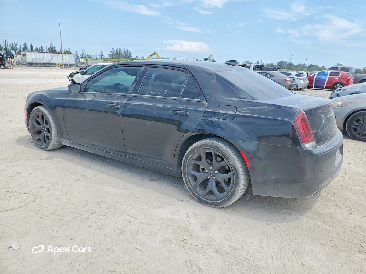 Chrysler 300 2023