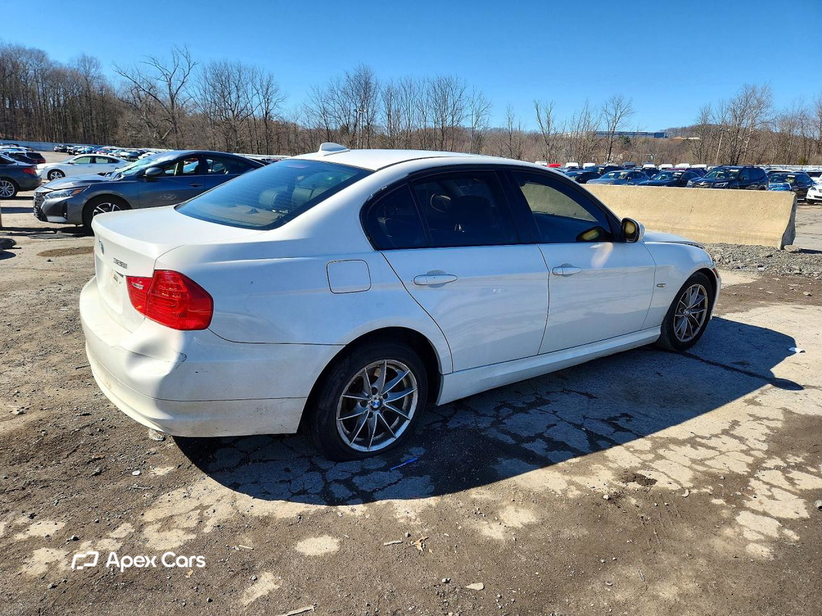BMW Series 3 2010
