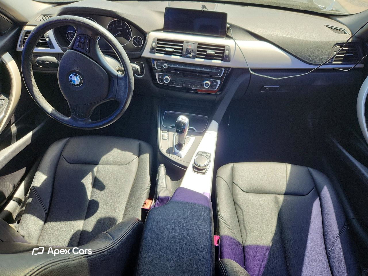 BMW Series 3 2016