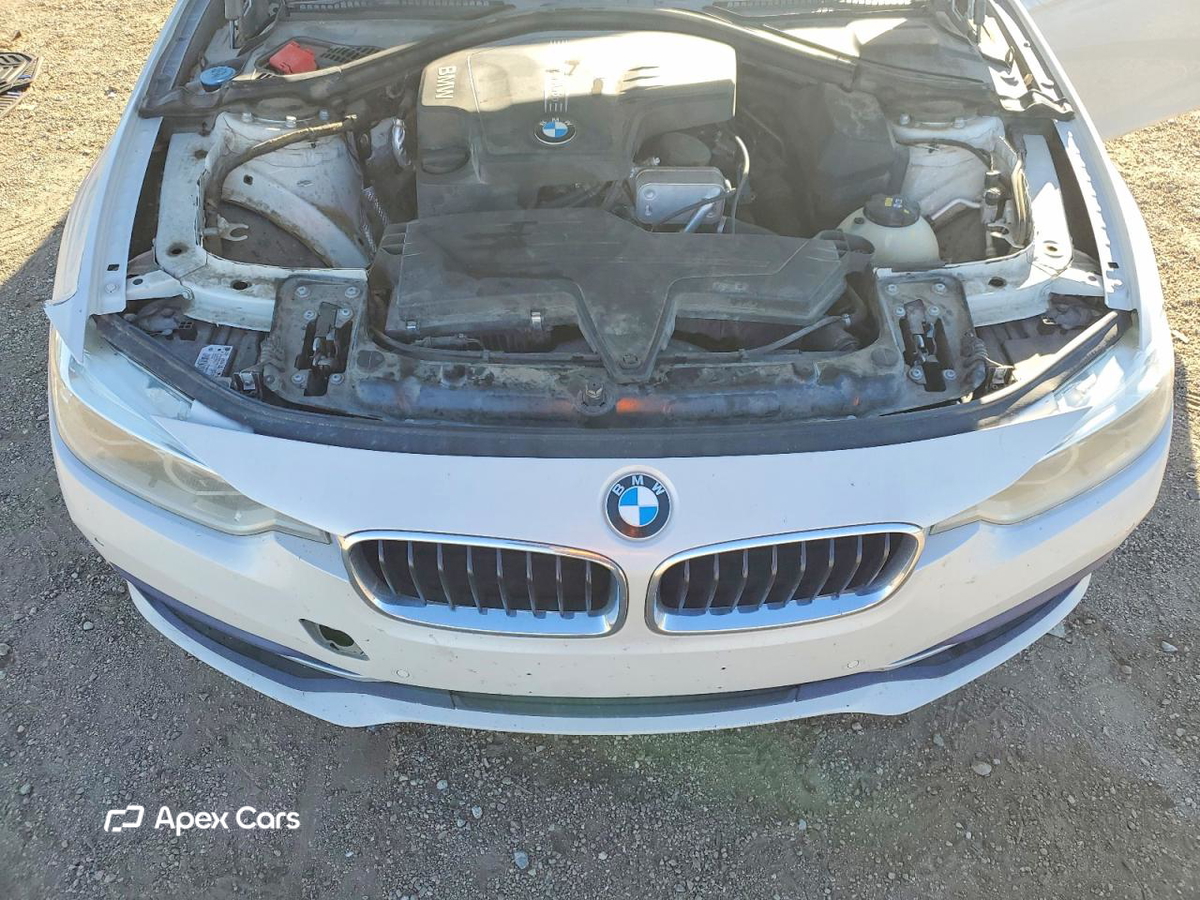 BMW Series 3 2016
