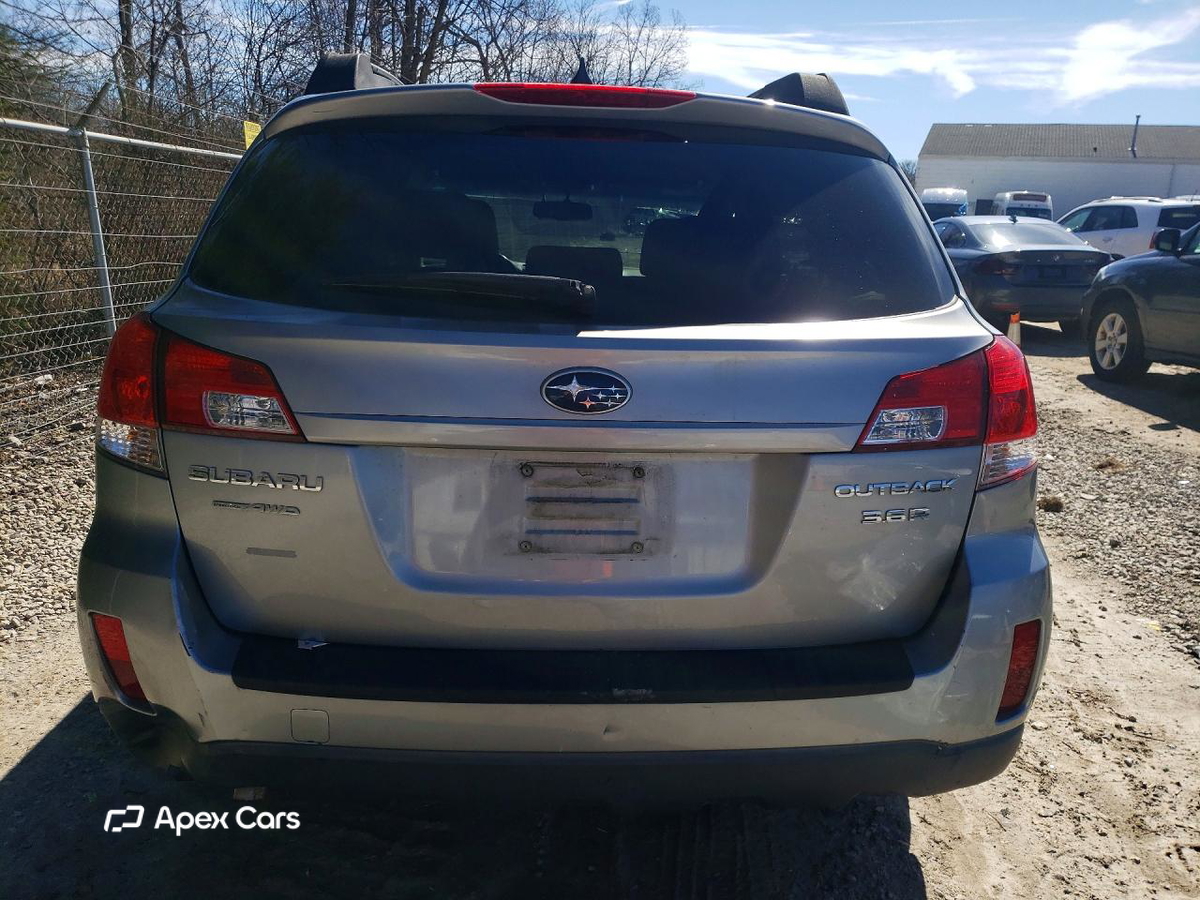 Subaru Outback 2011