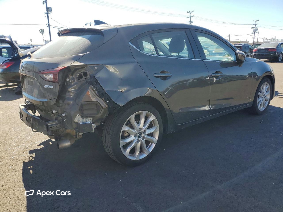 Mazda 3 2016