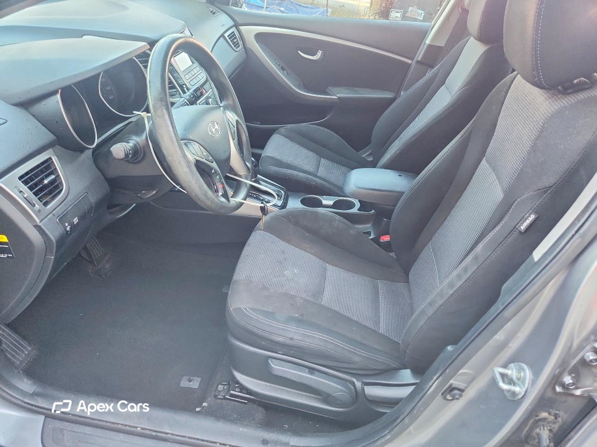 Hyundai Elantra 2013
