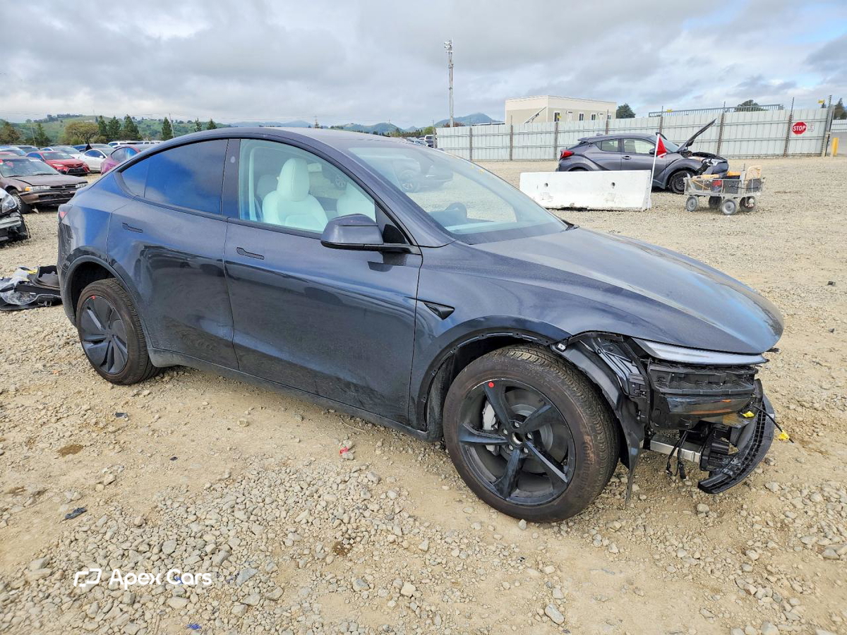 Tesla Model Y 2026
