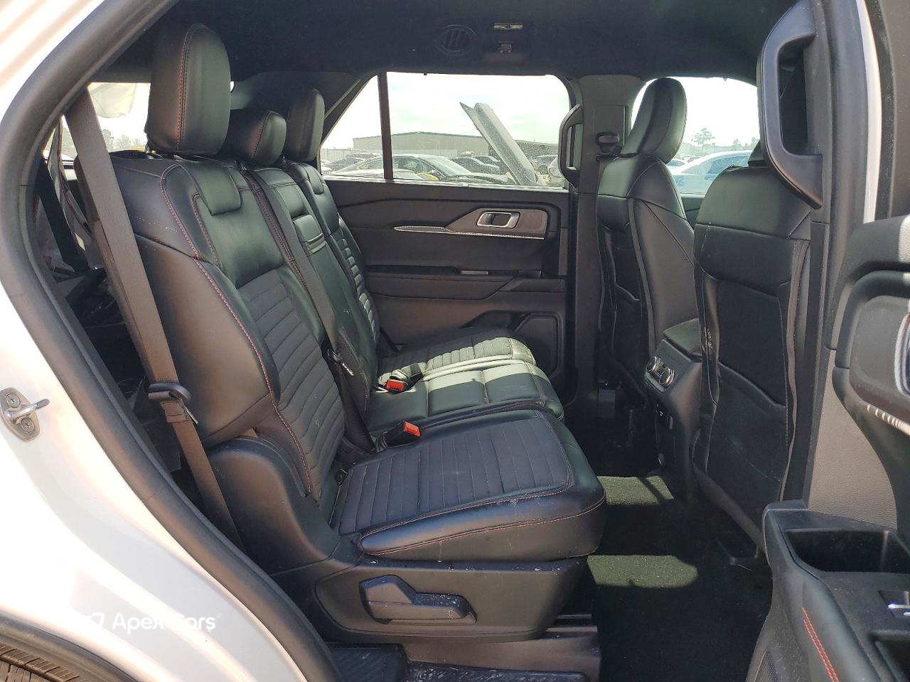 Ford Explorer 2025