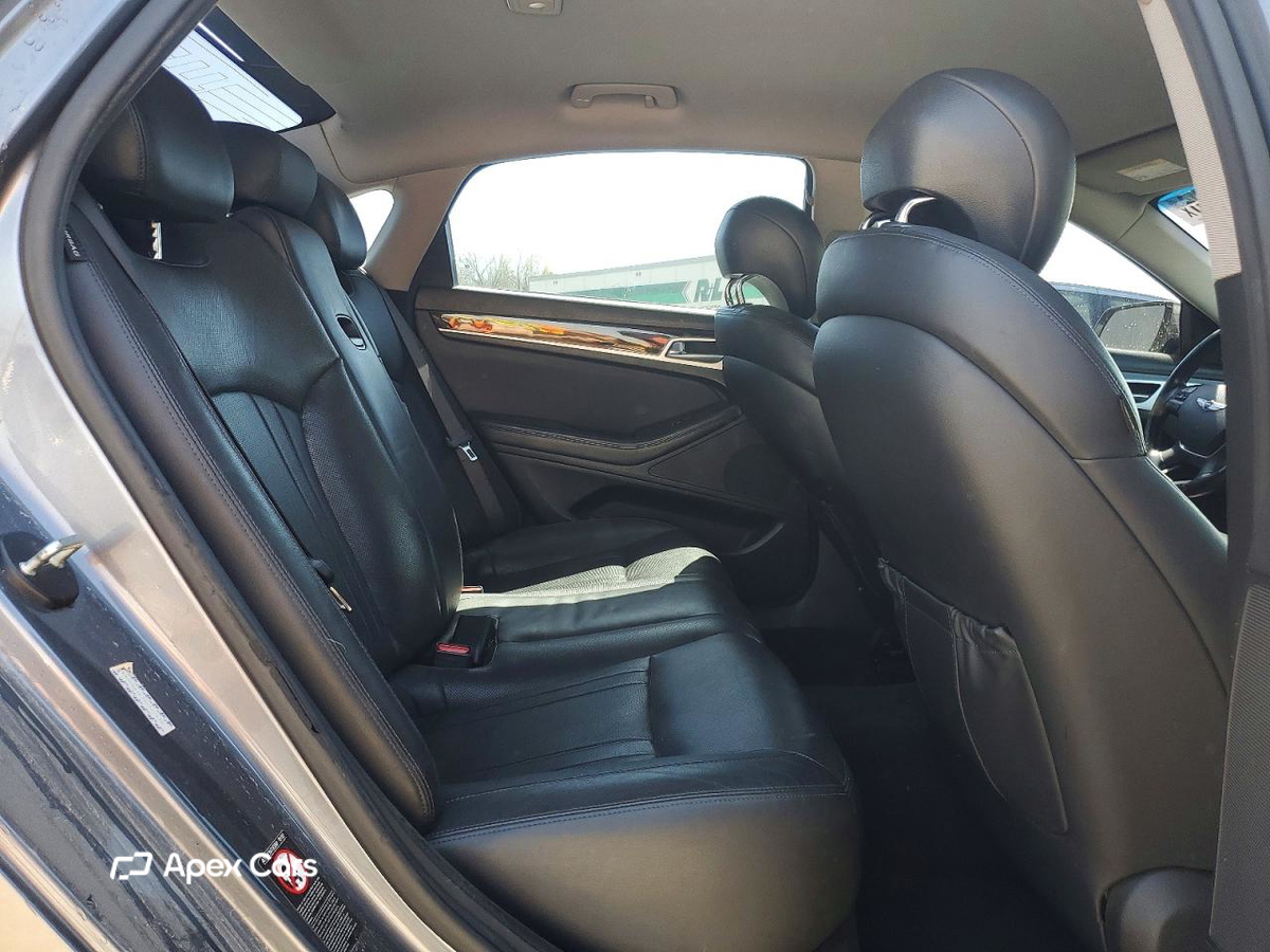 Hyundai Genesis 2016