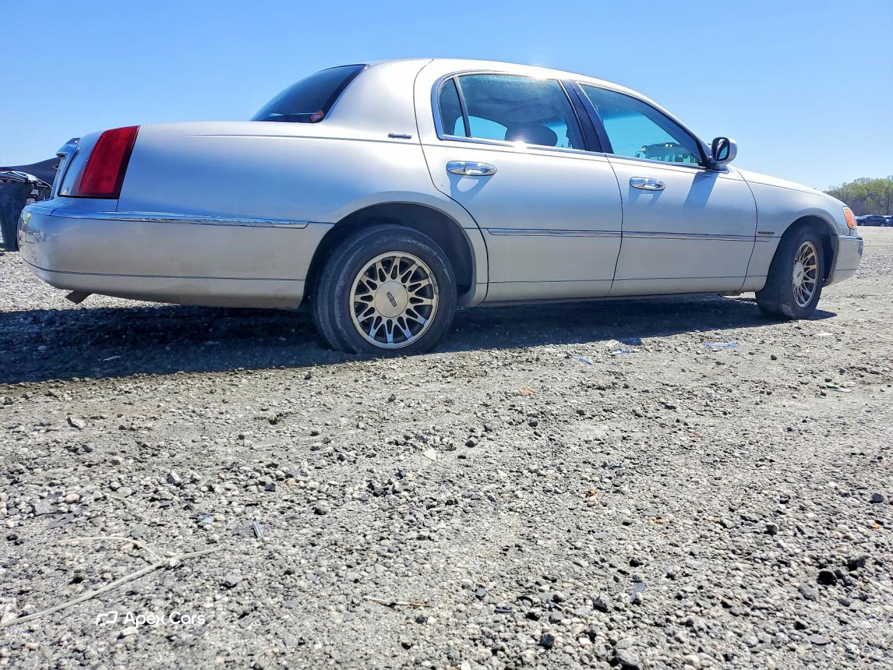 Lincoln Town Car 2000