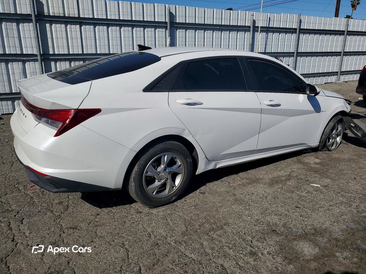 Hyundai Elantra 2021
