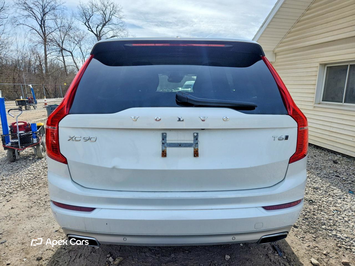 Volvo XC90 2021