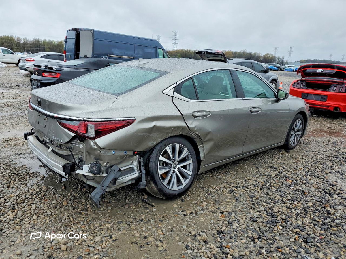 Lexus ES 2021