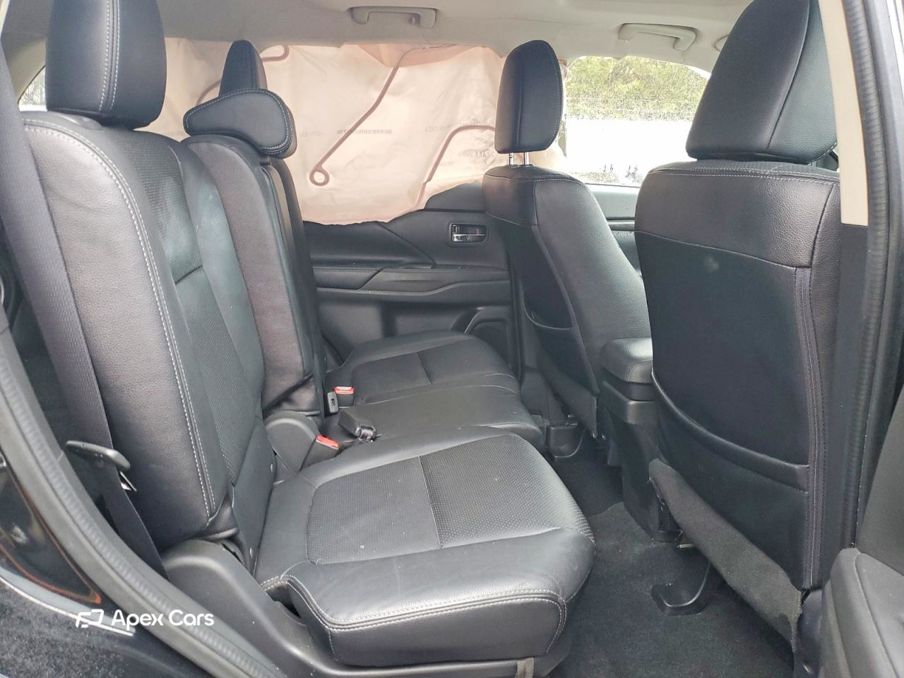 Mitsubishi Outlander 2016