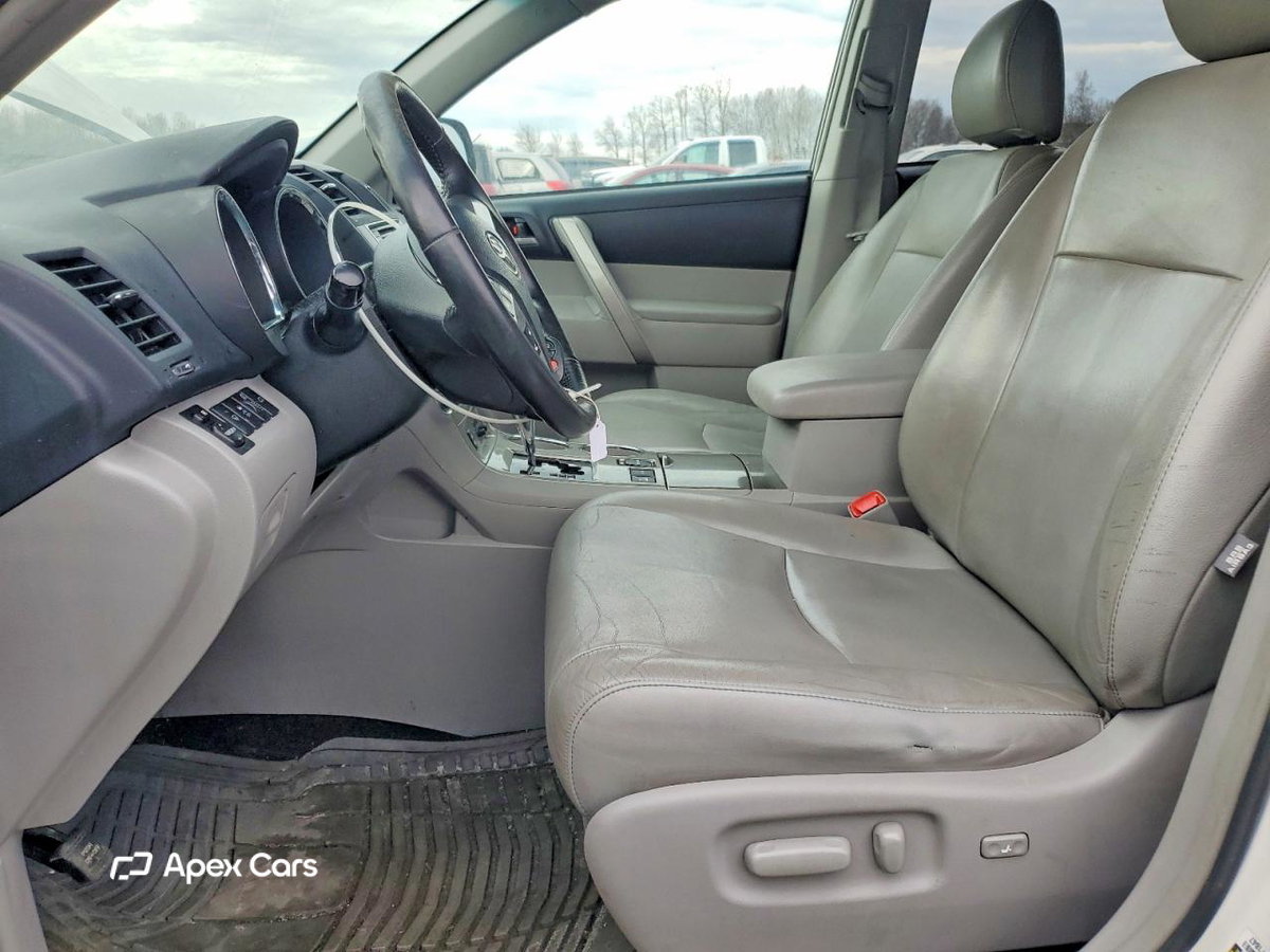 Toyota Highlander 2013