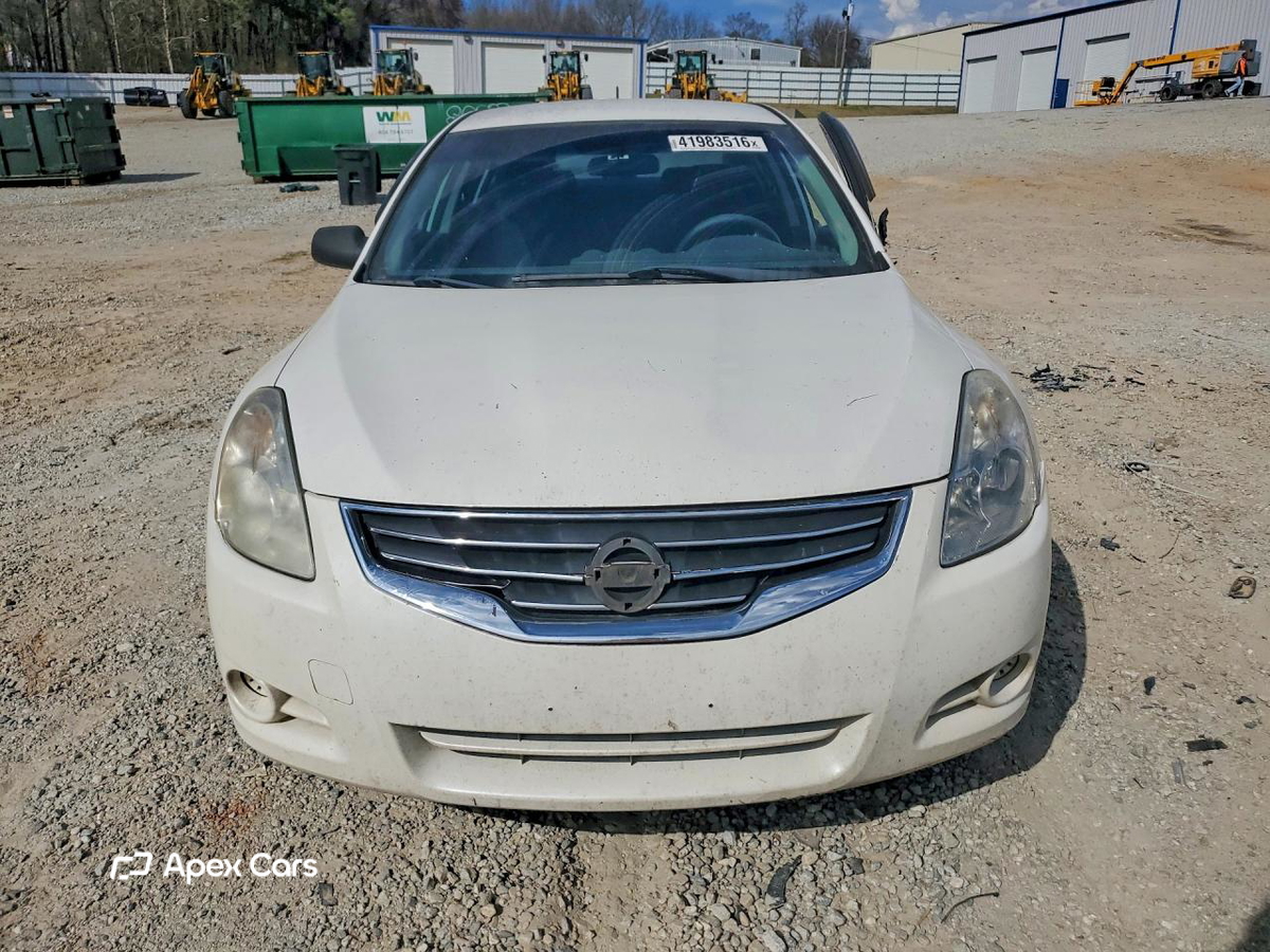 Nissan Altima 2010