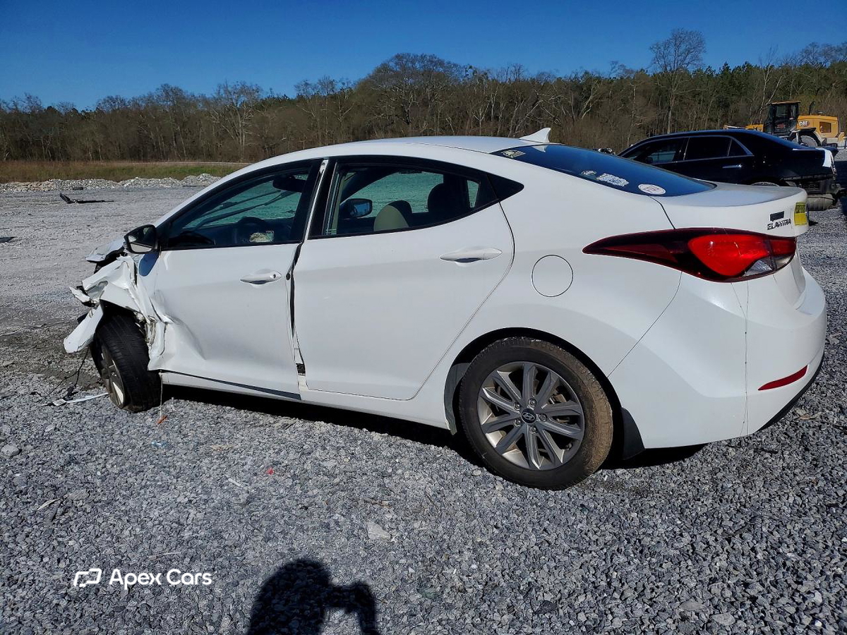 Hyundai Elantra 2015