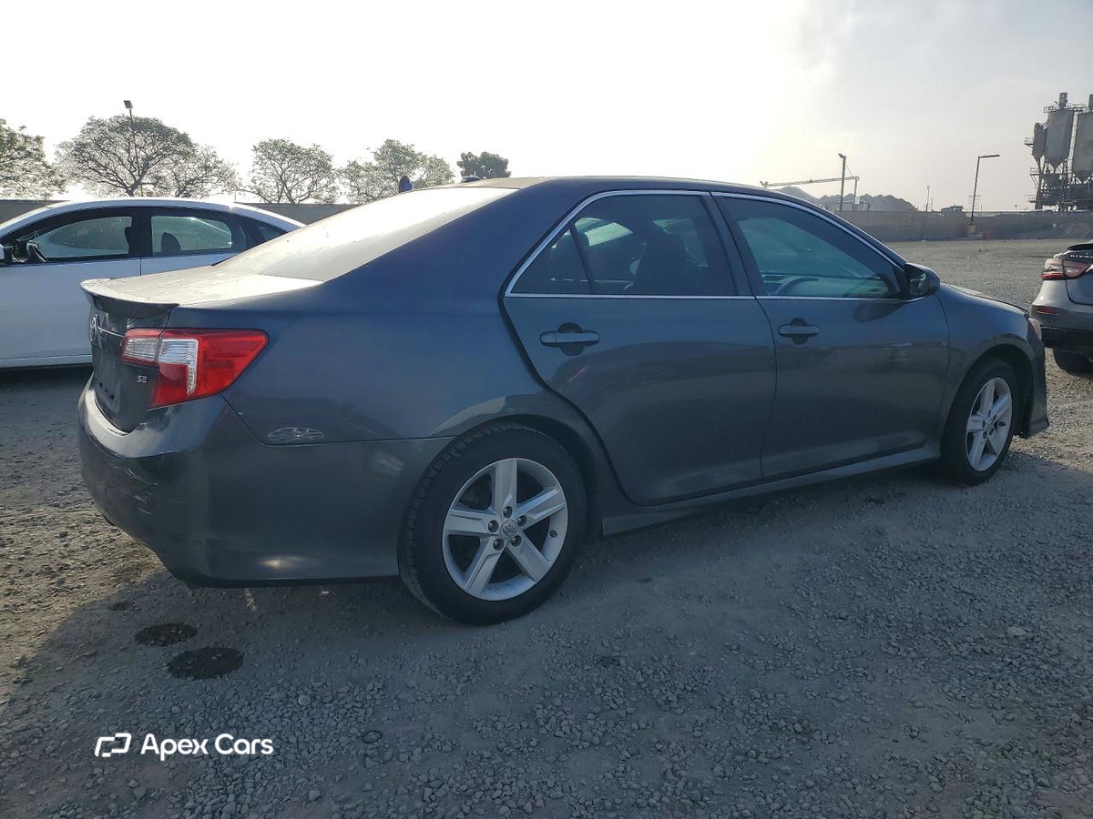 Toyota Camry 2012