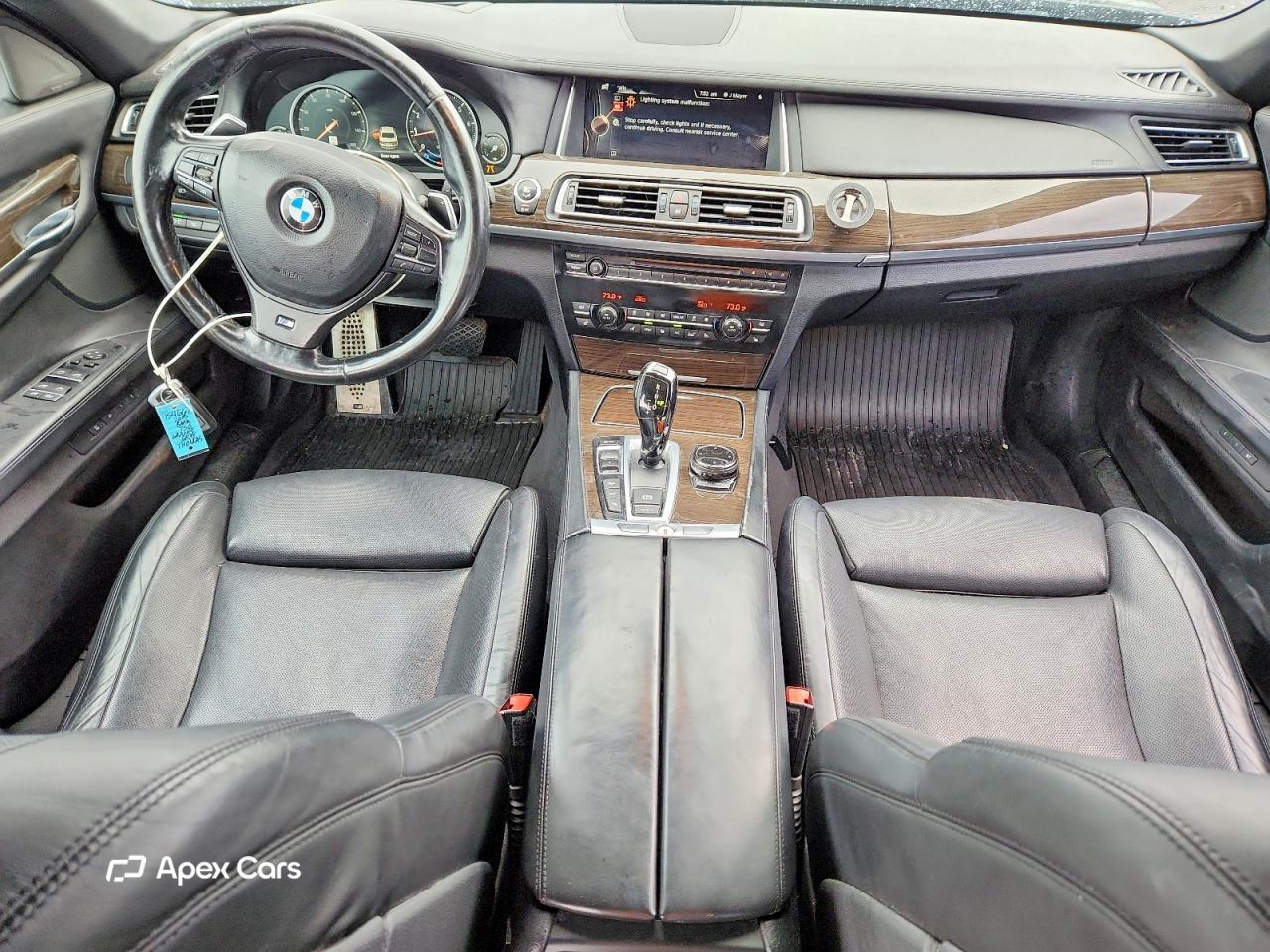 BMW Series 7 2015