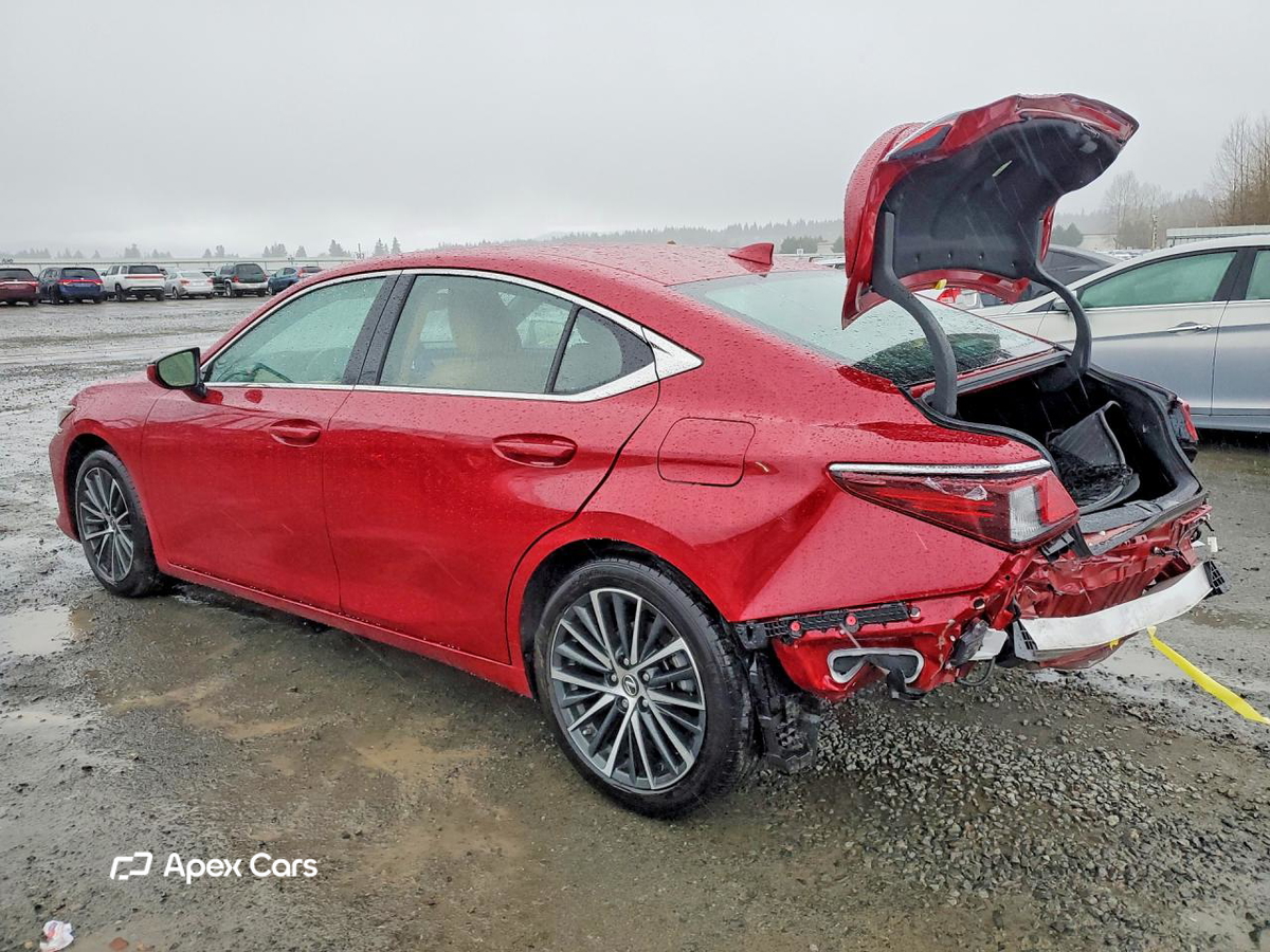 Lexus ES 2025