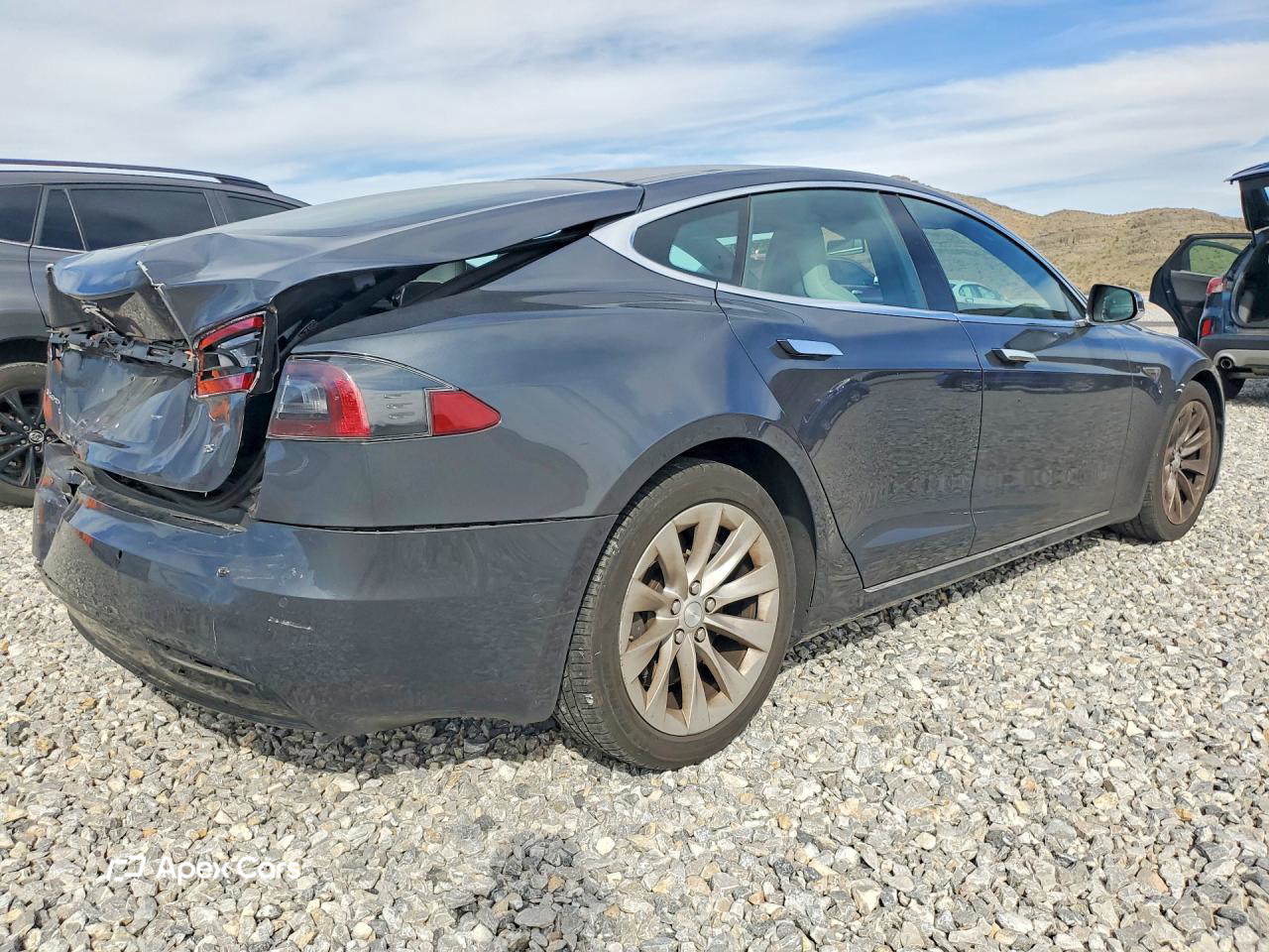 Tesla Model S 2016