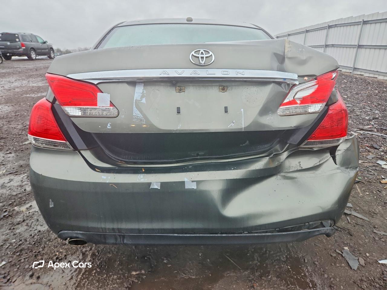 Toyota Avalon 2011