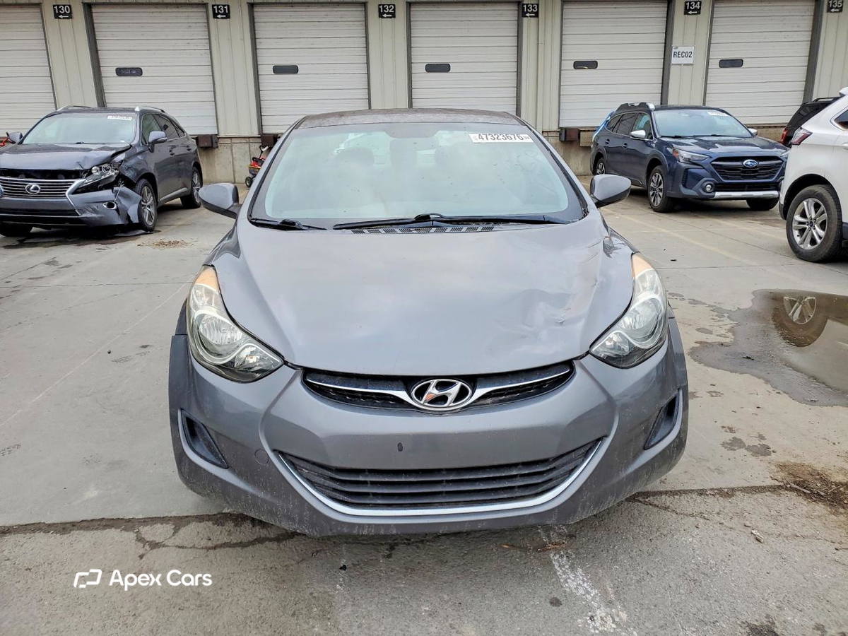 Hyundai Elantra 2013
