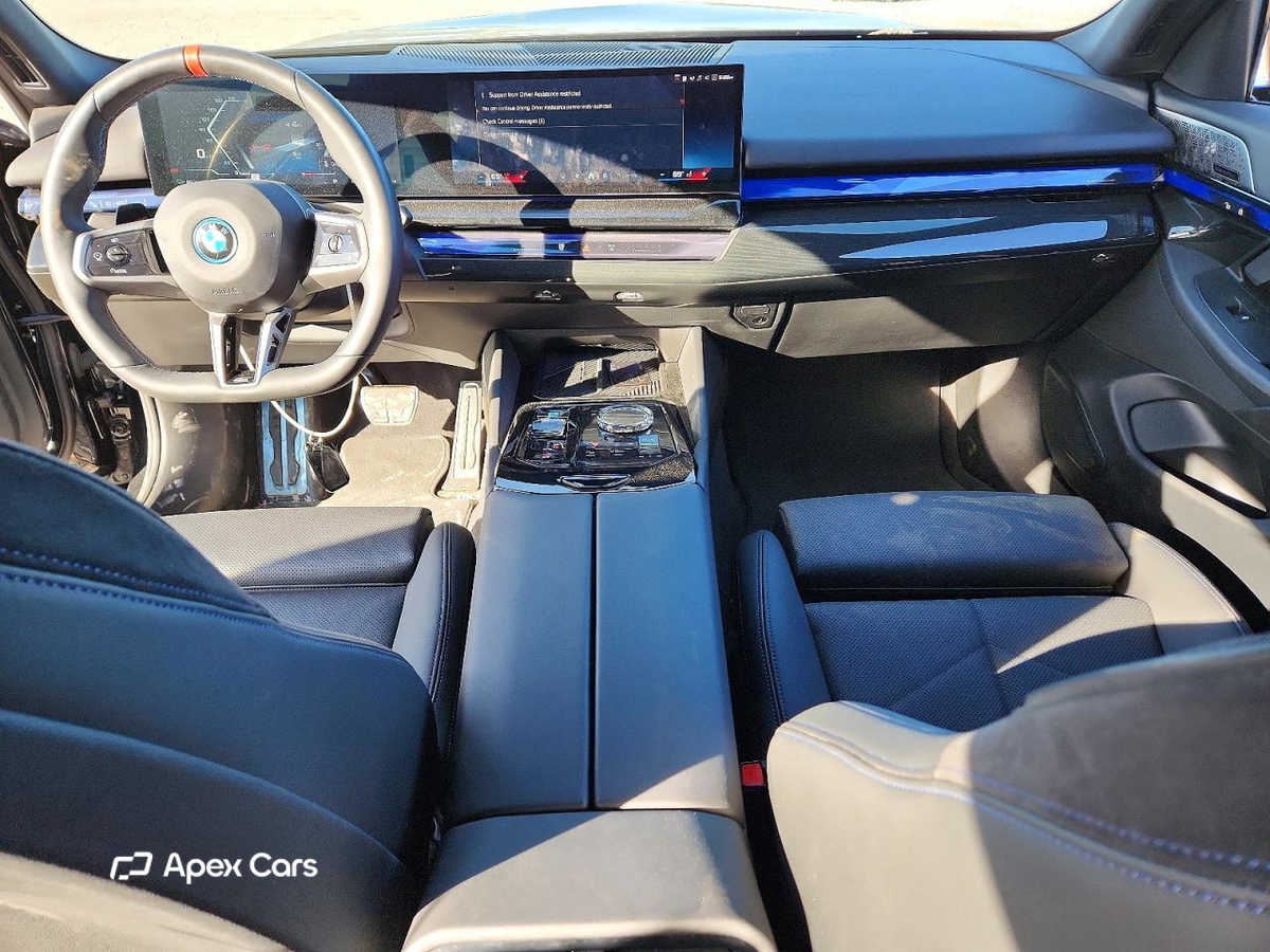 BMW i5 2024