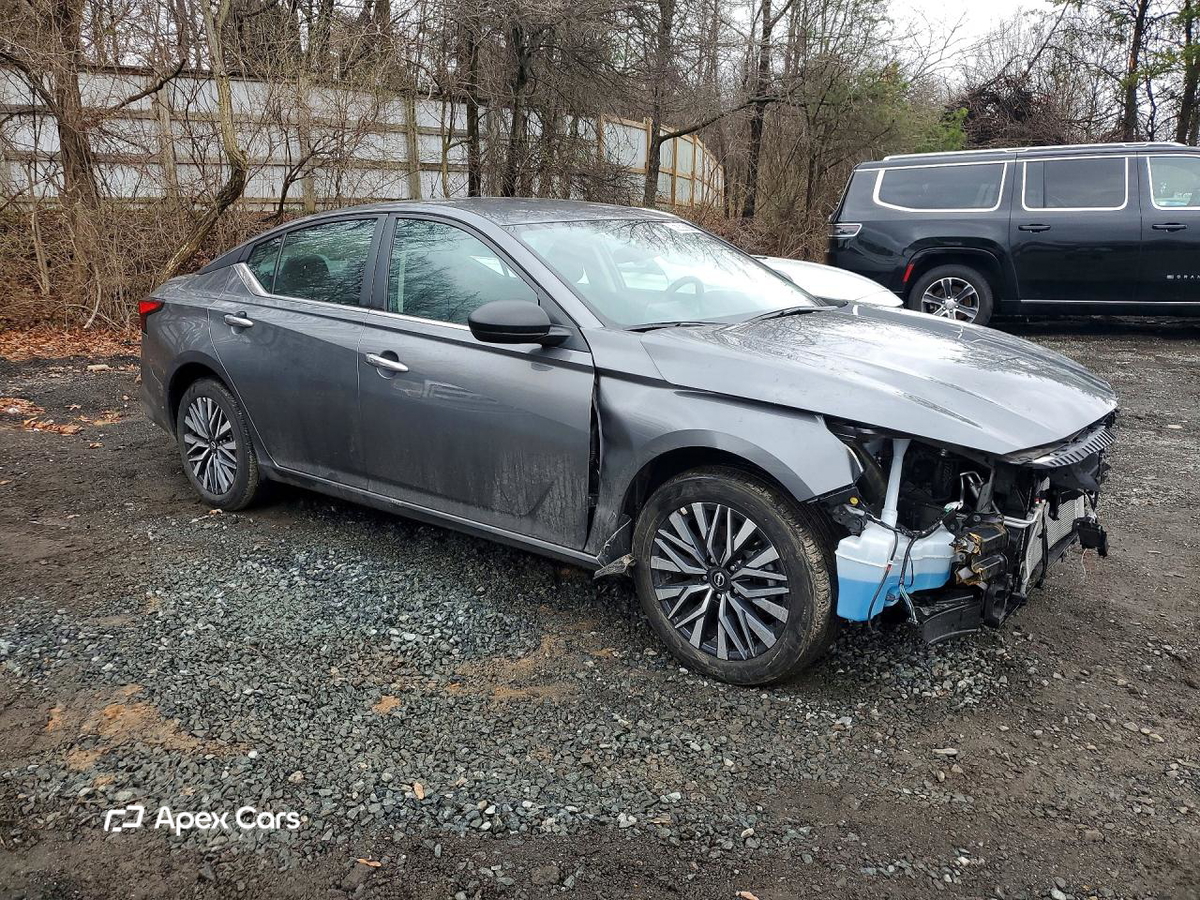 Altima 2025