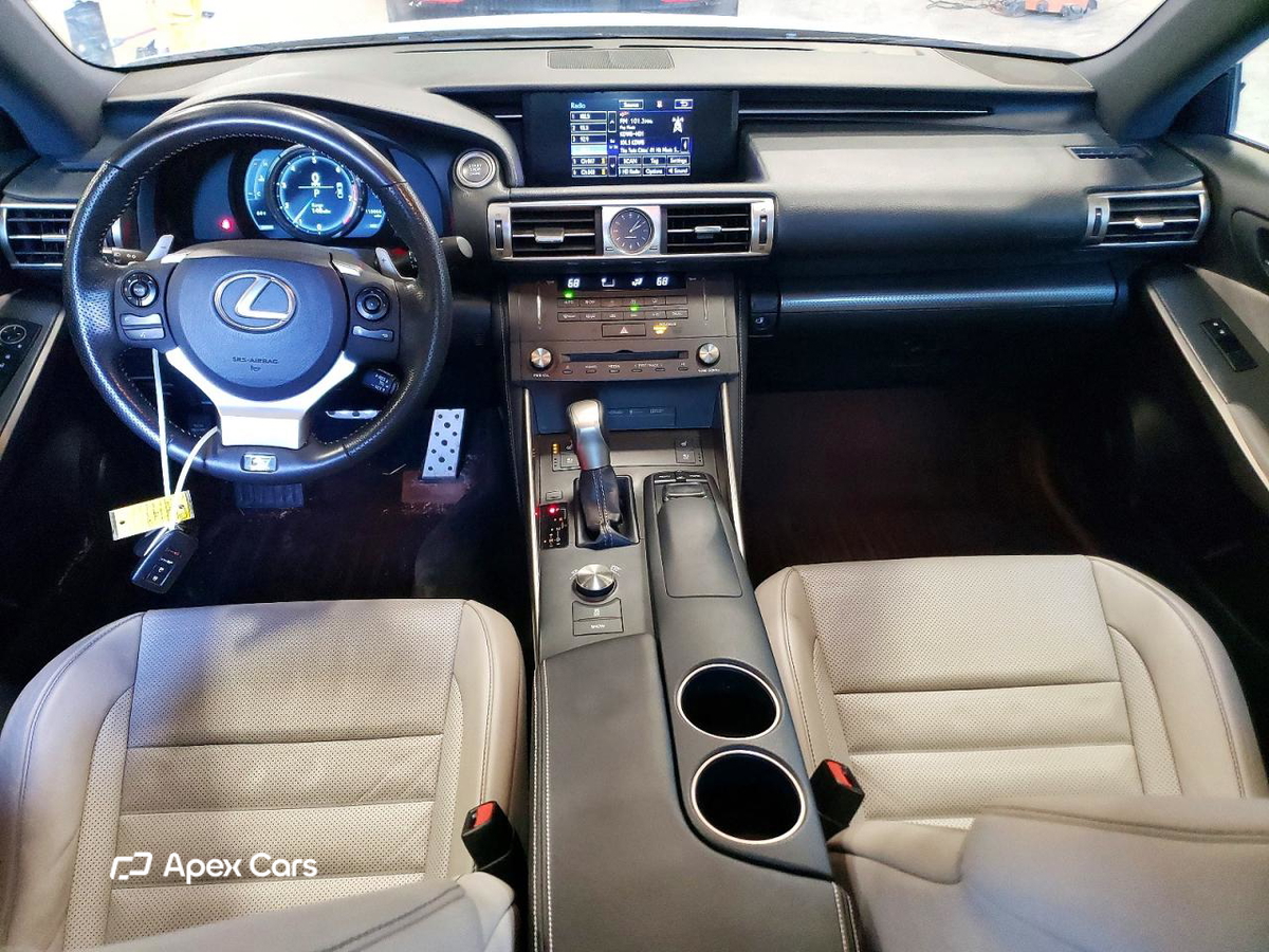 Lexus IS 2015